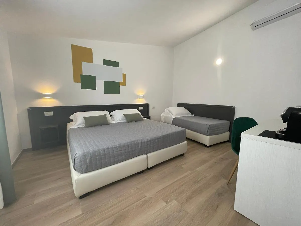 Admayora Guest House ヴィッラシミーウス